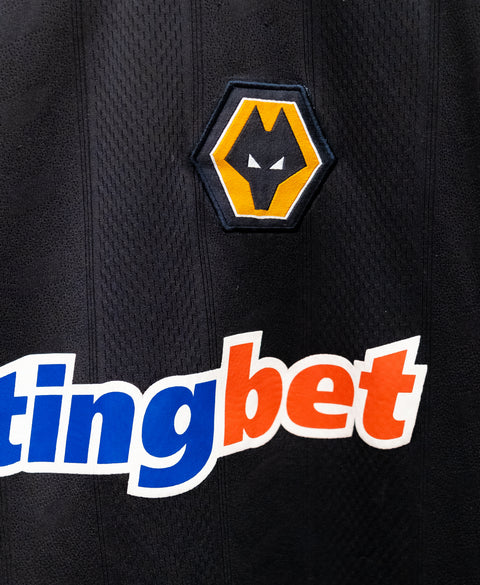 Wolves 2011-12 Away Kit (L)