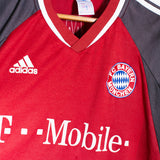 Bayern Munchen 2002-03 Kuffour Home Kit (XL)