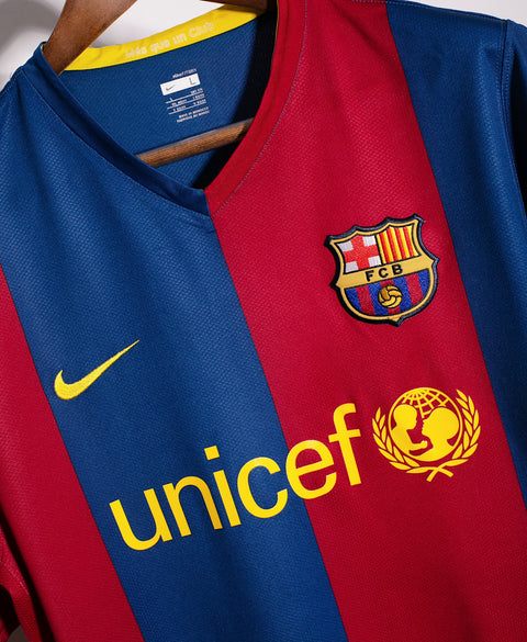 Barcelona 2006-07 Ronaldinho Home Kit (L)