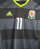 Wales 2015-16 Bale Away Kit (M)