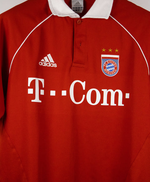 Bayern Munchen 2005-06 Van Bommel Home Kit (M)