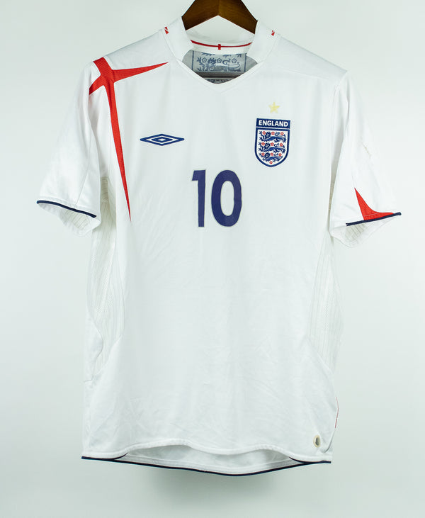 England 2006 Owen Home Kit (L)