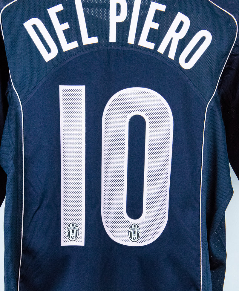 Juventus 2004-05 Del Piero Third Kit (L)