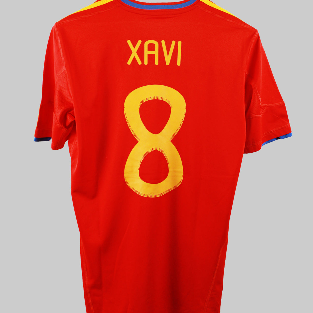 Spain 2010-11 Xavi Home Kit (M)