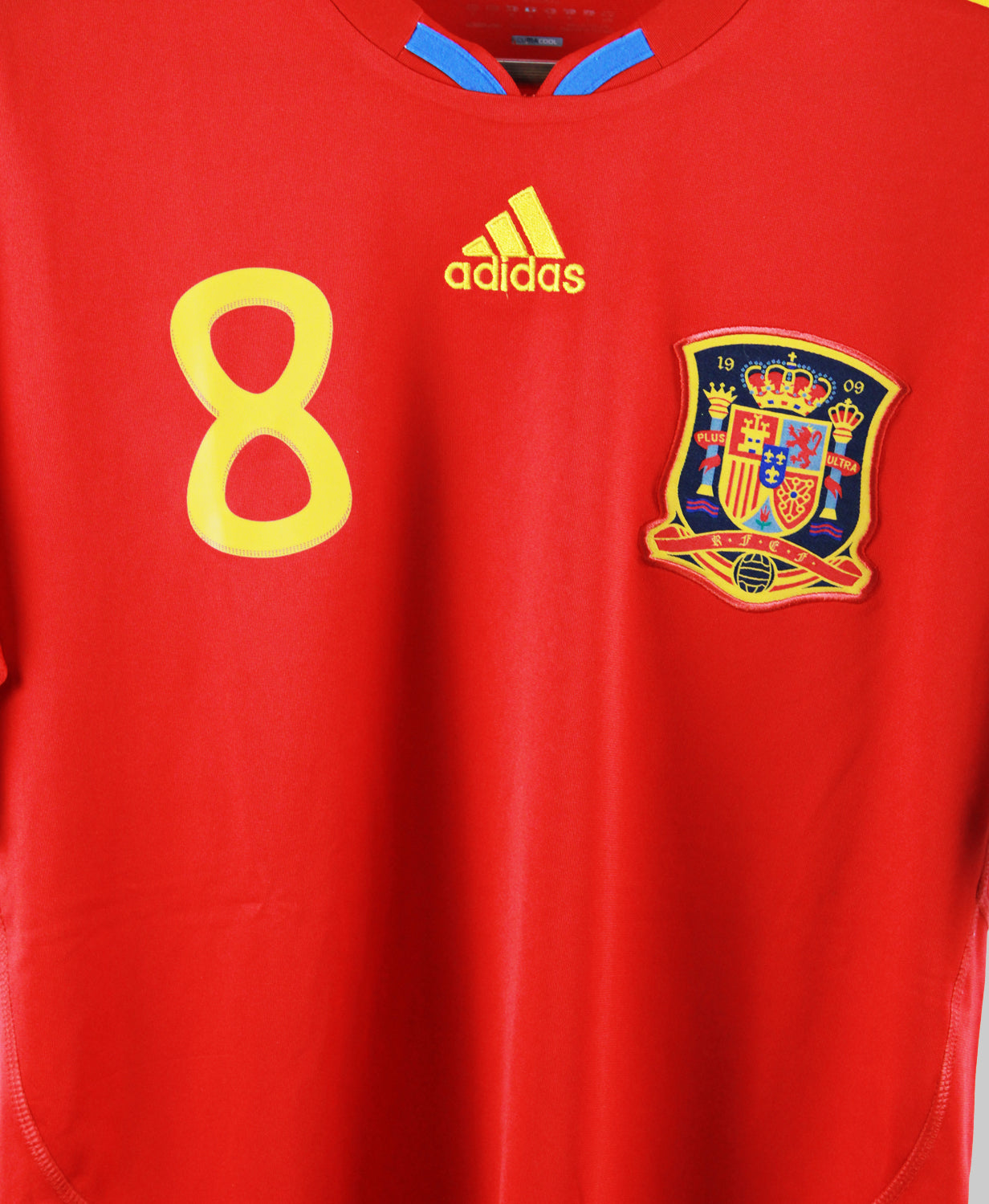 Spain 2010-11 Xavi Home Kit (M)