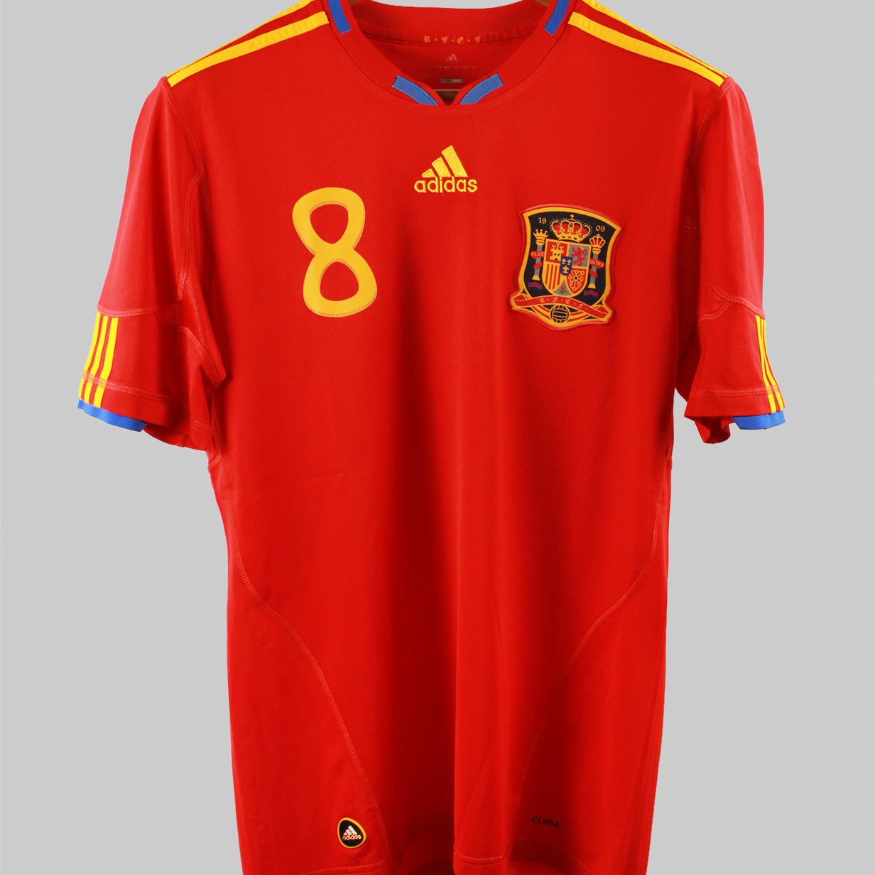 Spain 2010-11 Xavi Home Kit (M)