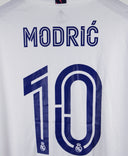 Real Madrid 2020-21 Modric Home Kit (2XL)
