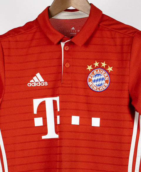 Bayern Munich 2016-17 Lahm Home Kit (S)