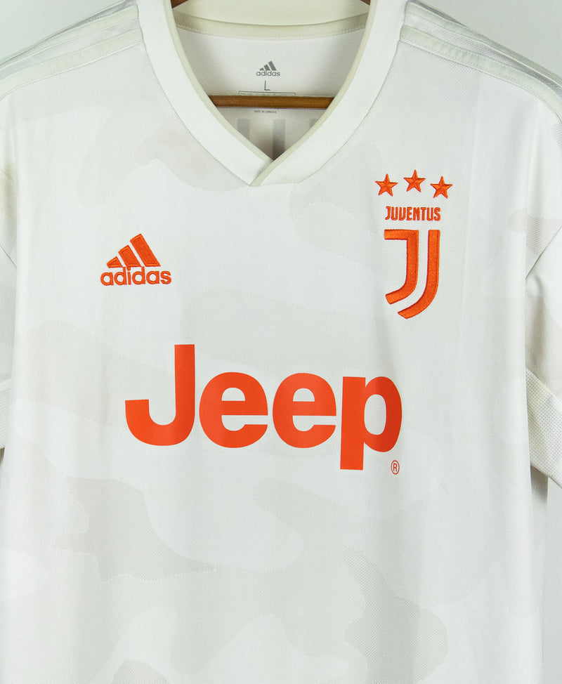 Juventus 2019-20 De Ligt Away Kit (L)