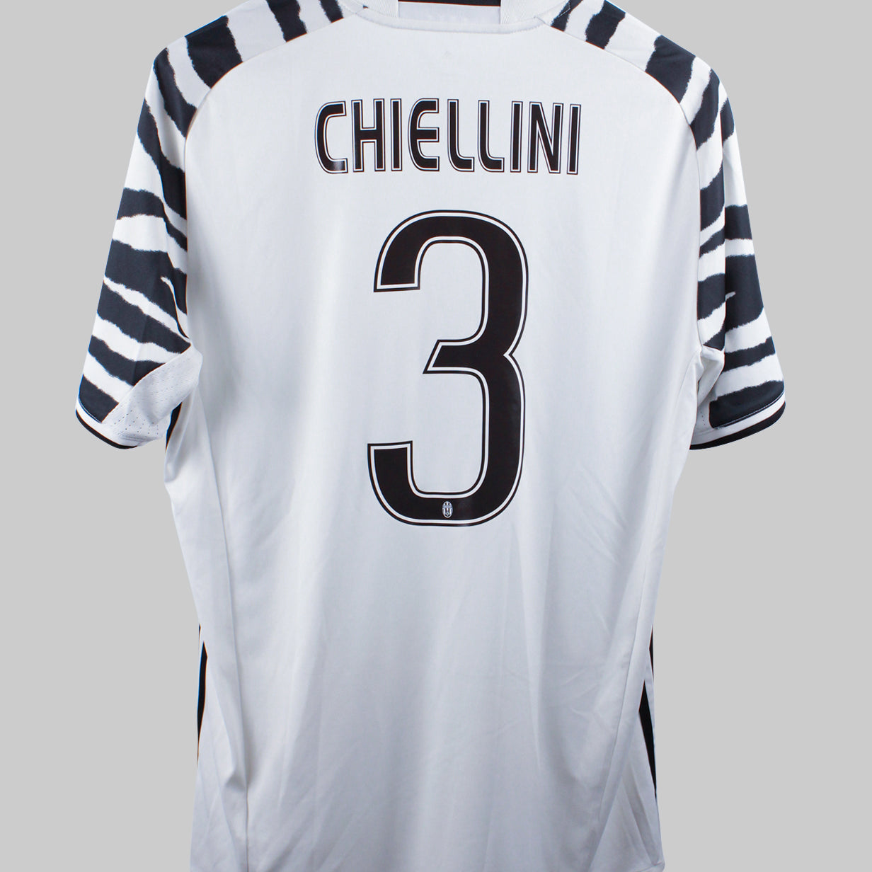 Juventus 2016-17 Chiellini Third Kit (L)