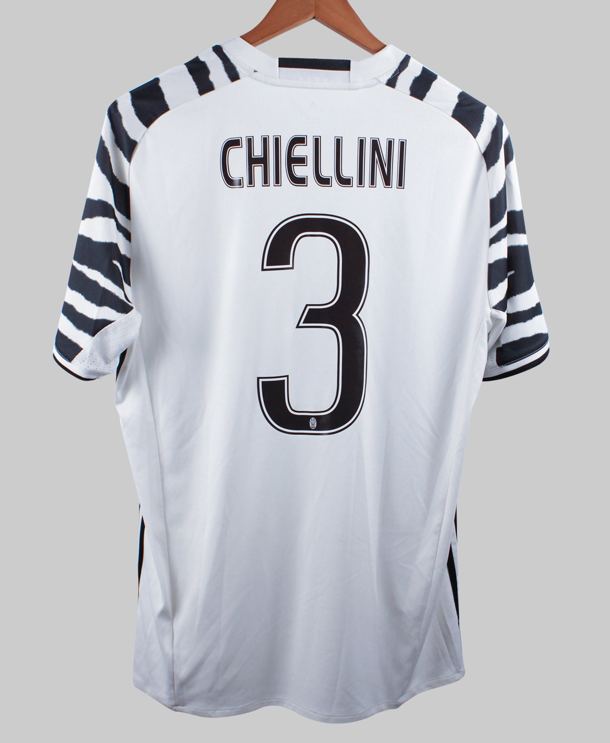 Juventus 2016-17 Chiellini Third Kit (L)