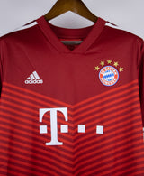 Bayern Munchen 2021-22 Davies Home Kit (XL)