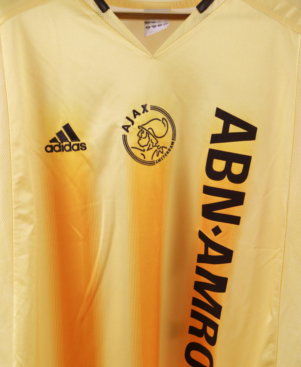 Ajax 2004-05 Ibrahimovic Away Kit (M)