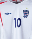 England 2005-06 Owen Home Kit  (M)