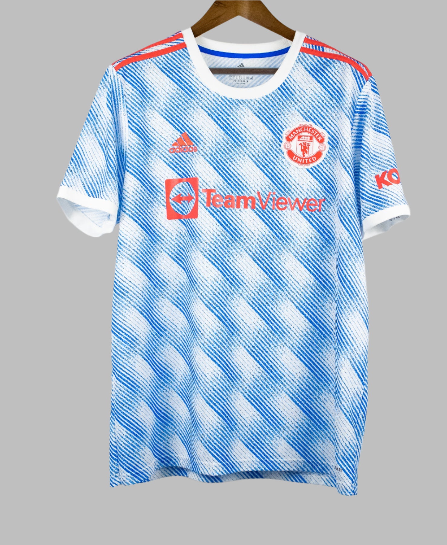 Manchester United 2021-22 B. Fernandes Away