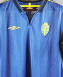 Sweden 2005 Away Kit (L)