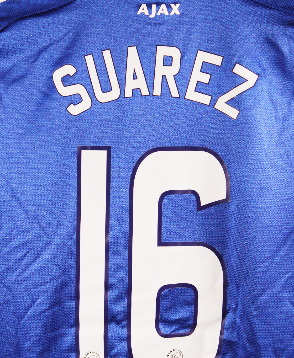 Ajax 2008-09 Suarez Away Kit  (L)