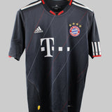 Bayern Munich 2010-11 Robben Third Kit (S)
