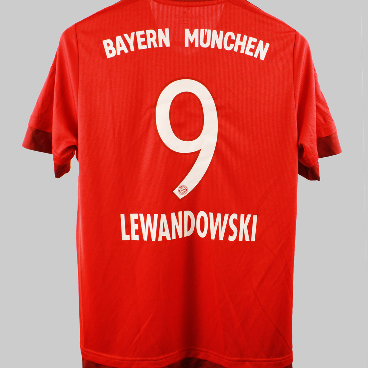 Bayern Munich 2015-16 Lewandowski Home Kit (M)