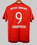 Bayern Munich 2015-16 Lewandowski Home Kit (M)
