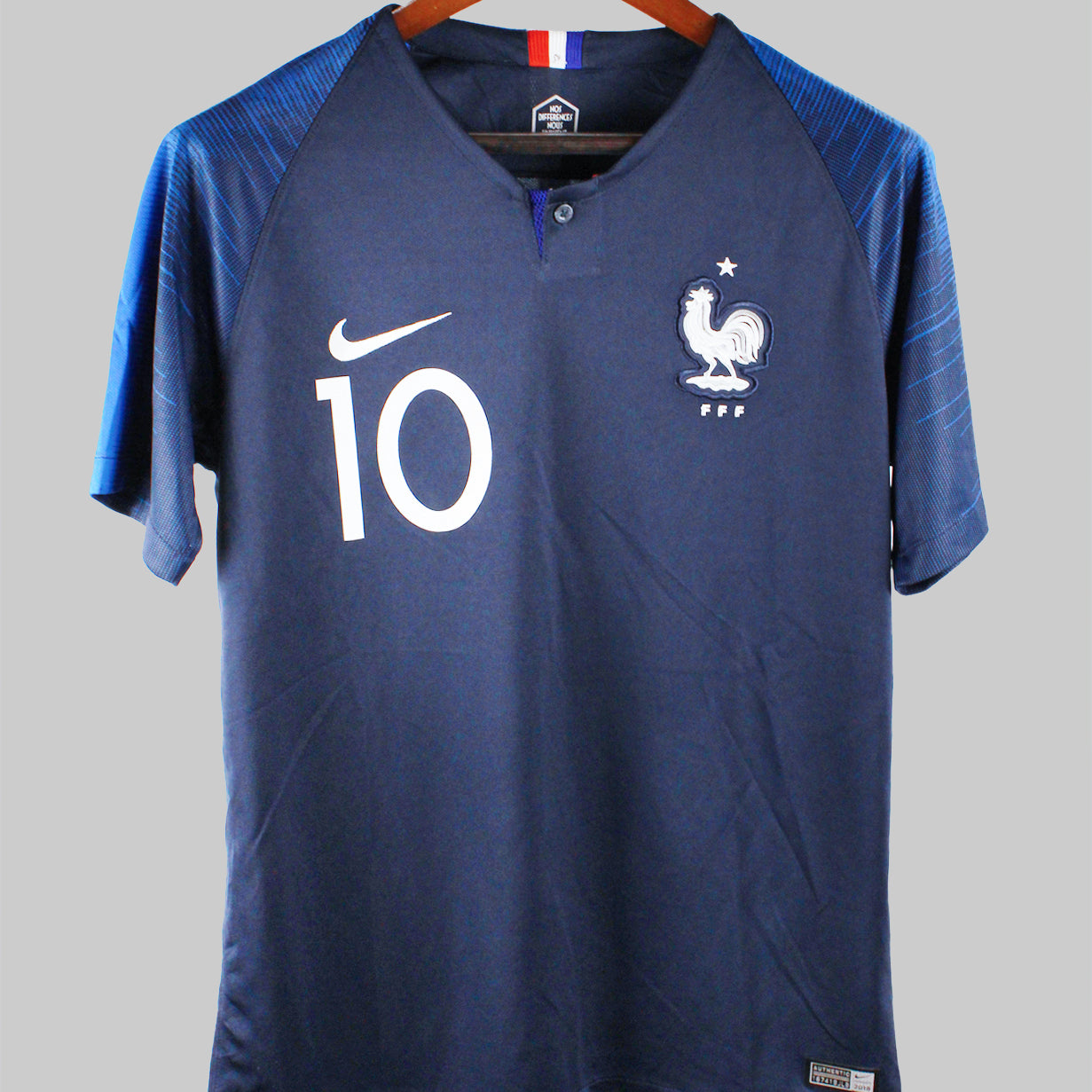 France 2018-19 Mbappe Home Kit  (M)