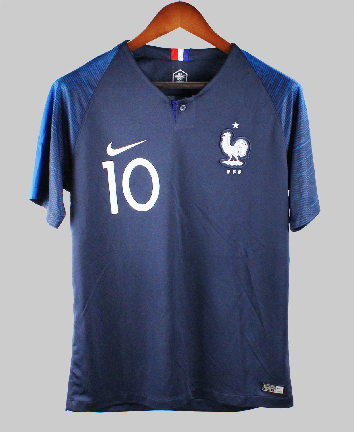 France 2018-19 Mbappe Home Kit  (M)