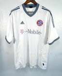 Bayern Munich 2002-03 Lizarazu Away Kit (XL)