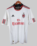 AC Milan 2010-11 Ronaldinho Away Kit (M)