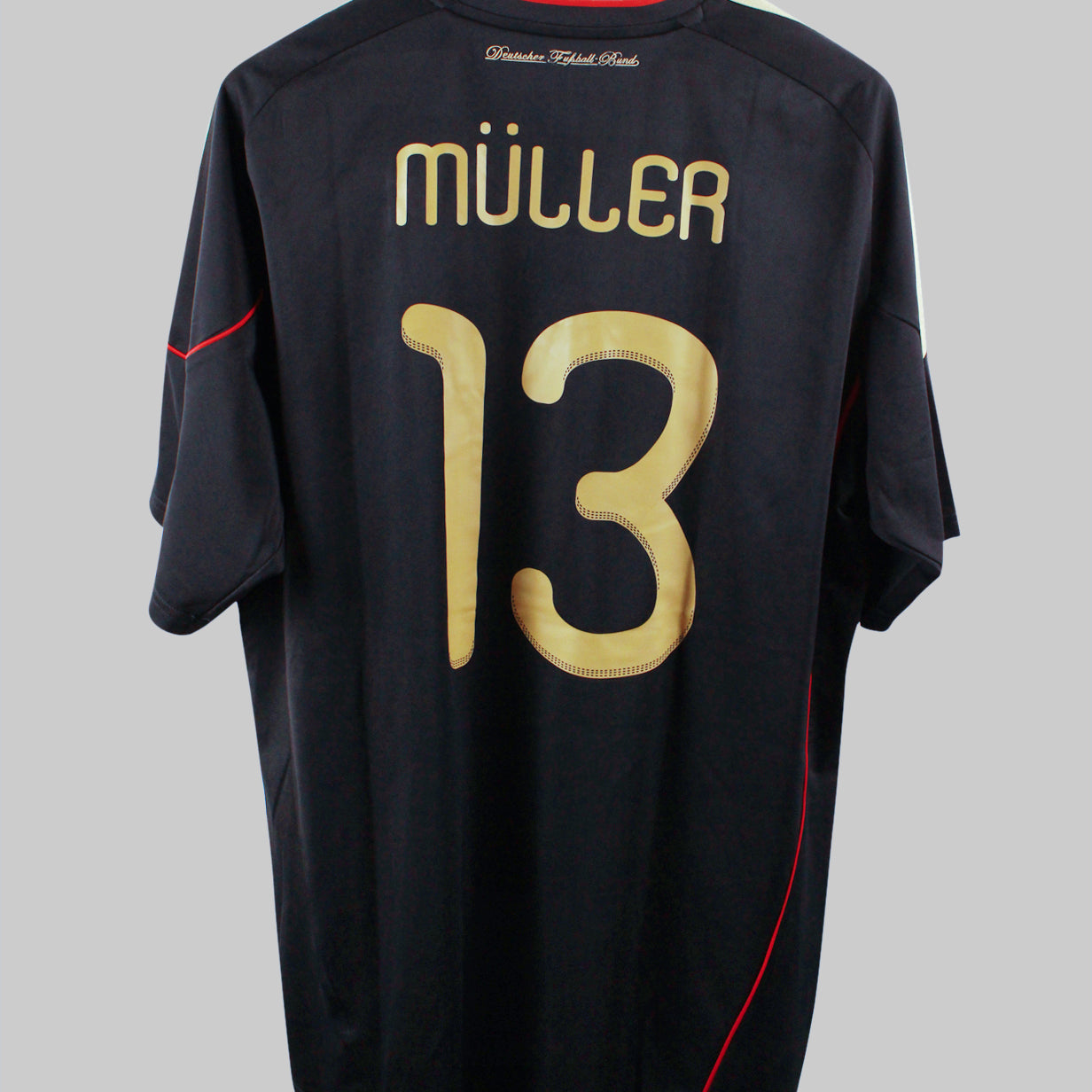 Germany 2010-11 Muller Away Kit (L)
