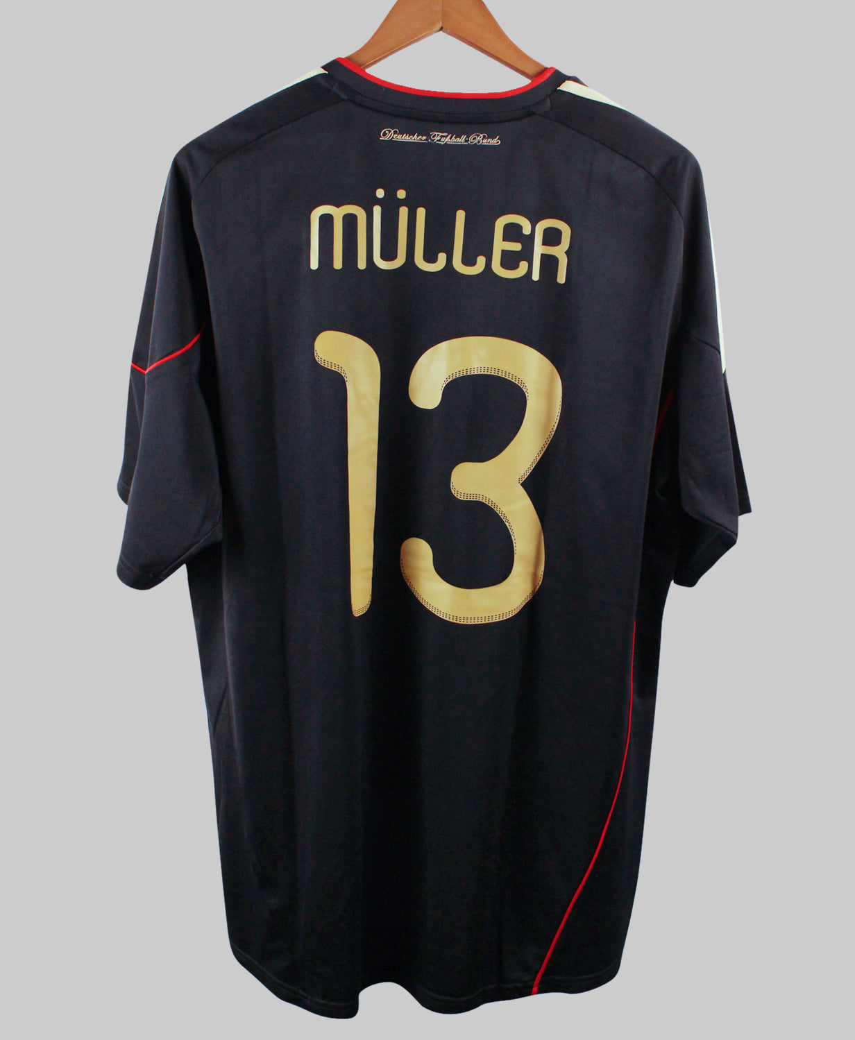 Germany 2010-11 Muller Away Kit (L)