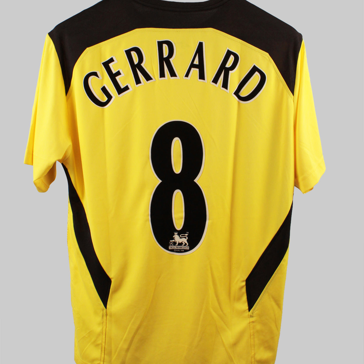 Liverpool 2004-05 Gerrard Away Kit (M)