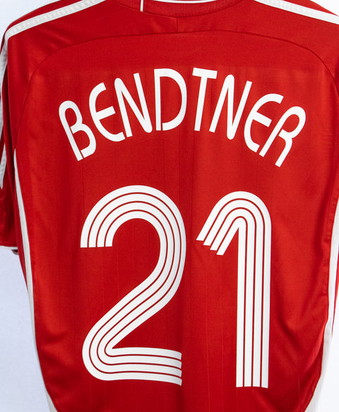 Denmark 2006 Bendtner Home Kit (L)