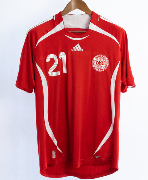 Denmark 2006 Bendtner Home Kit (L)