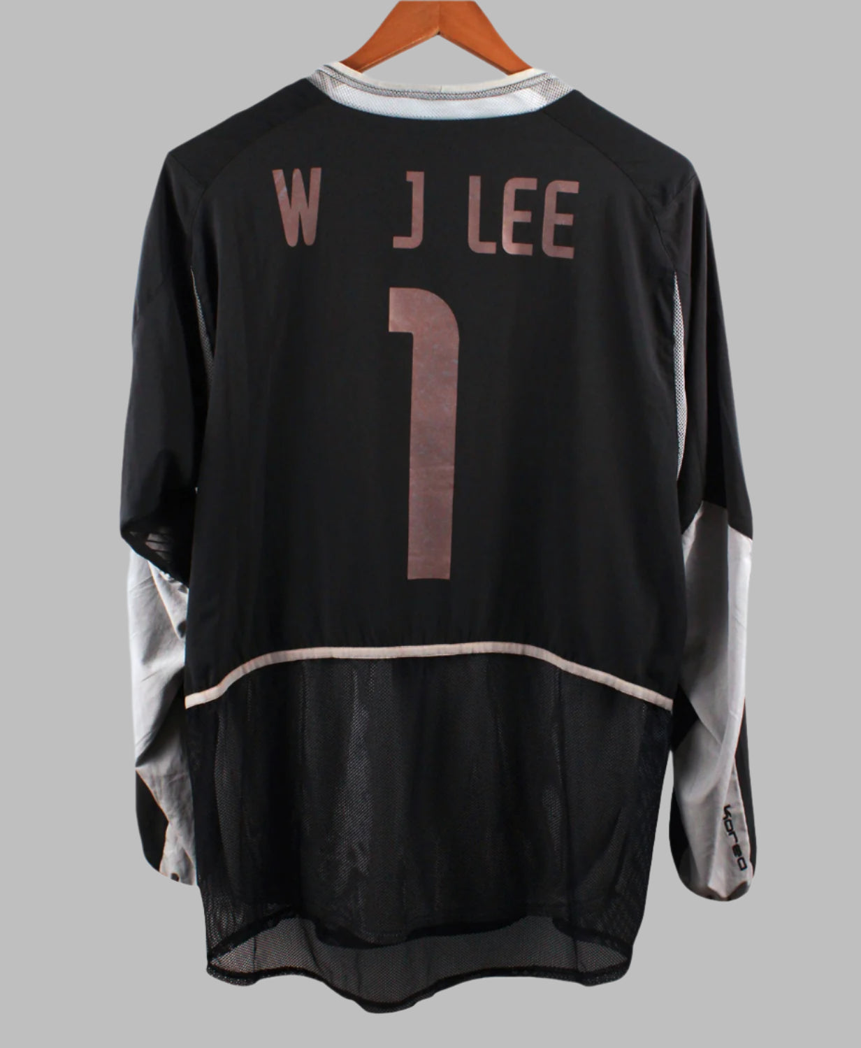 South Korea 2002-03 W J Lee GK Away (L)