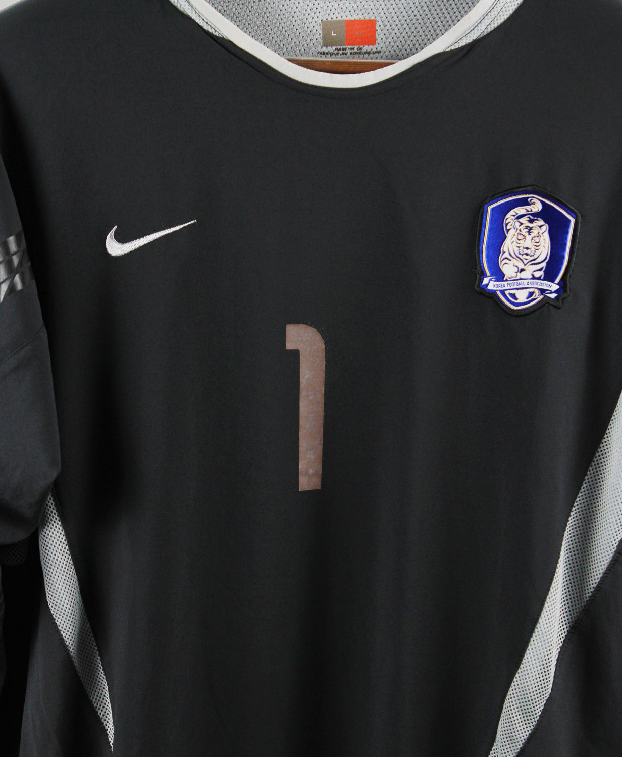 South Korea 2002-03 W J Lee GK Away (L)