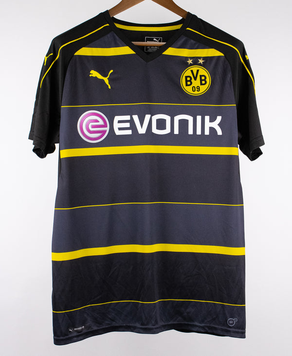 Borussia Dortmund 2016-17 Pulisic Away Kit (L)