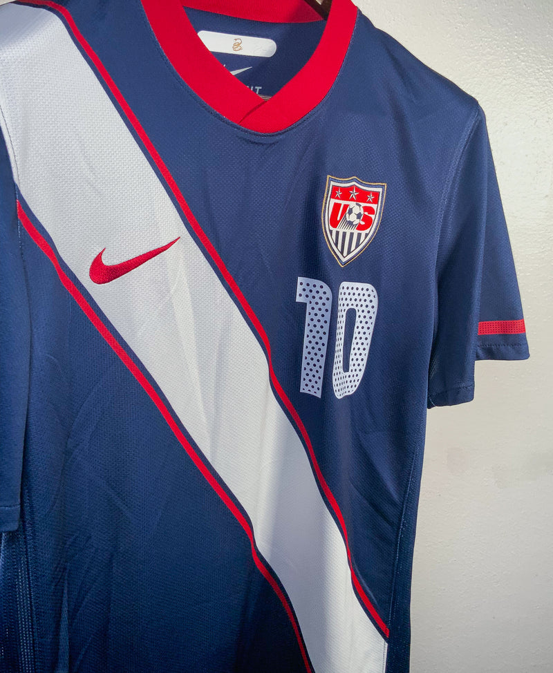 USA 2010 Donovan Away Kit (M)