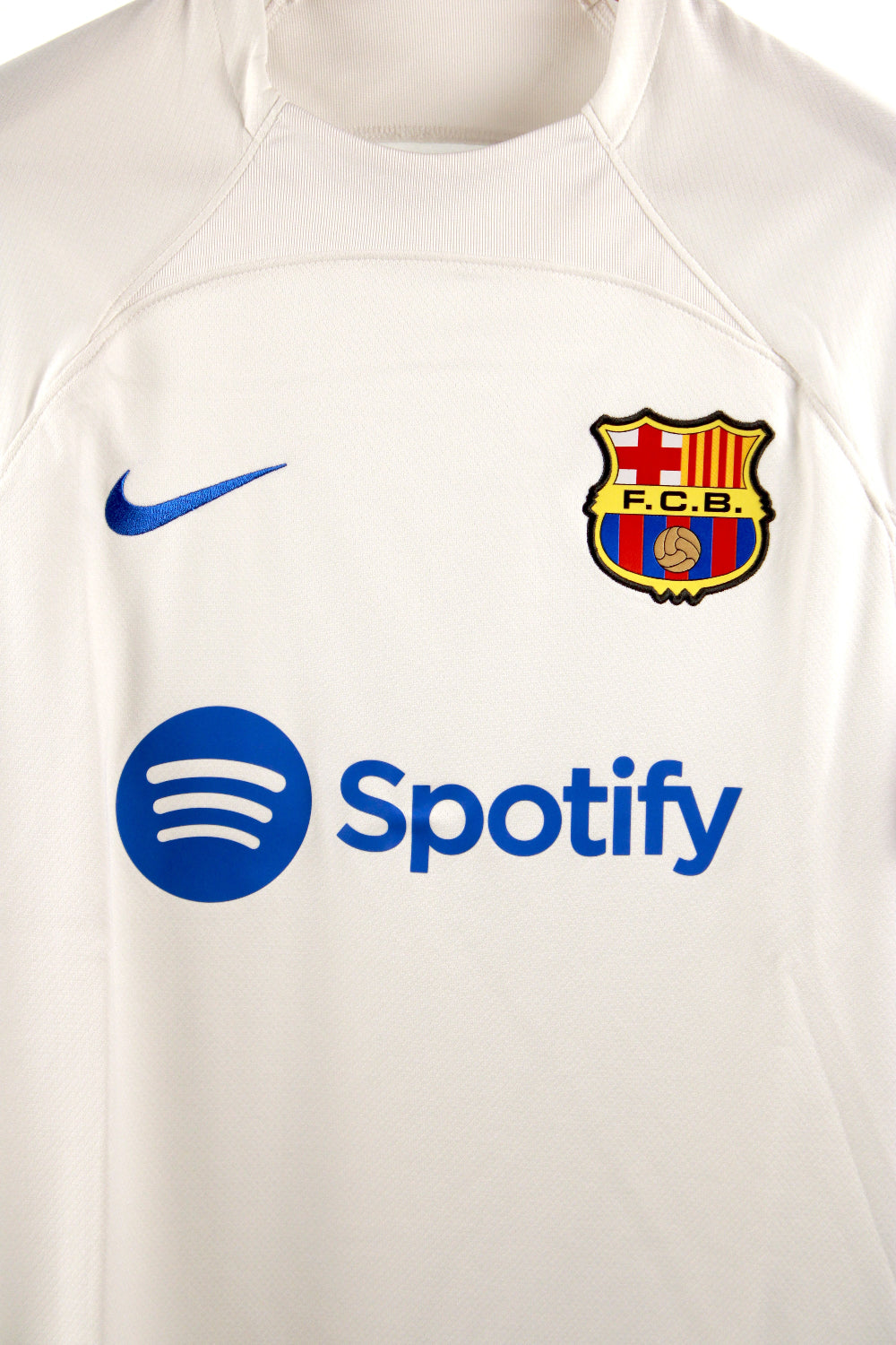 Barcelona 2023-24 Away Kit (M)
