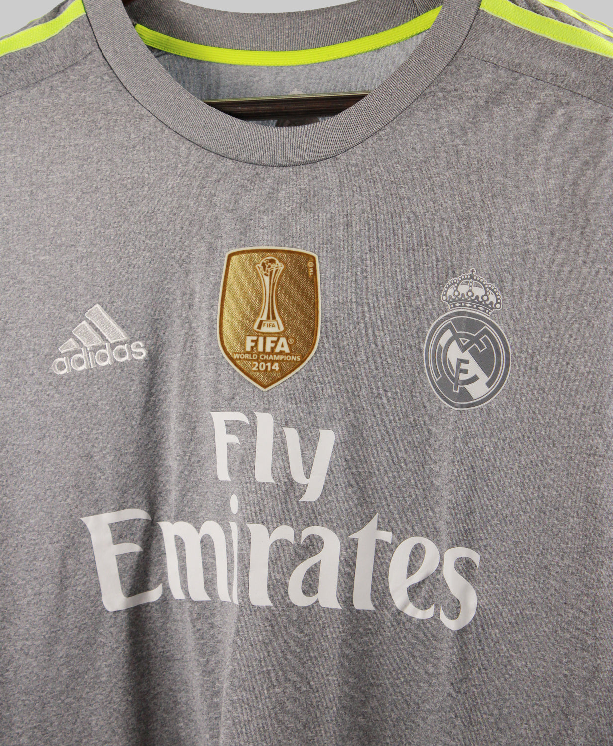 Real Madrid 2015-16 Ronaldo Third Kit (XL)