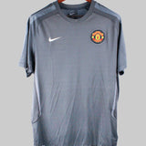 Manchester United 2010-11  Trainer Kit (L)