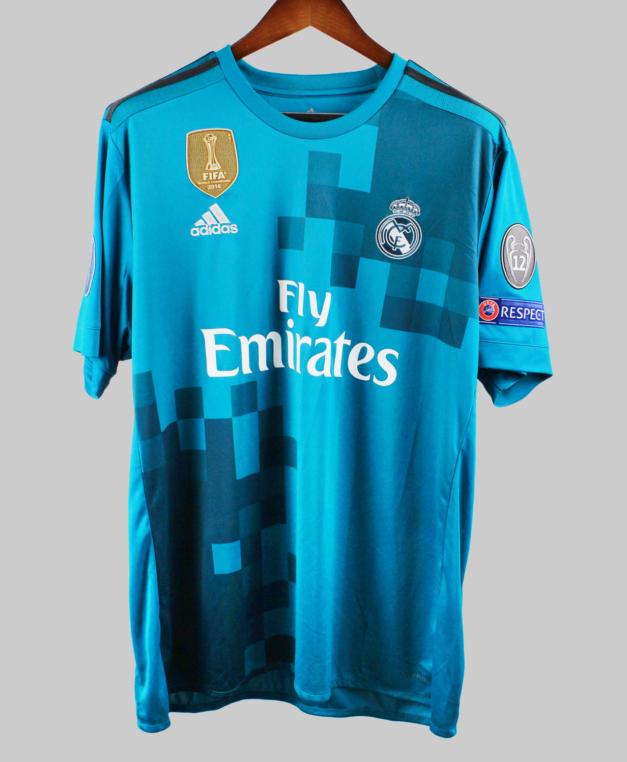 Real Madrid 2017-18 Ronaldo Third Kit (XL)