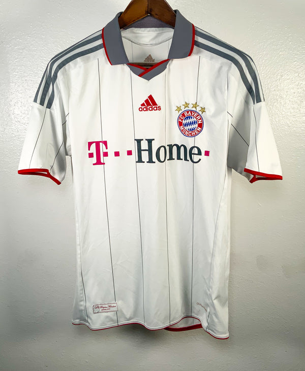 Bayern Munich 2009-10 Klose Third Kit (M)