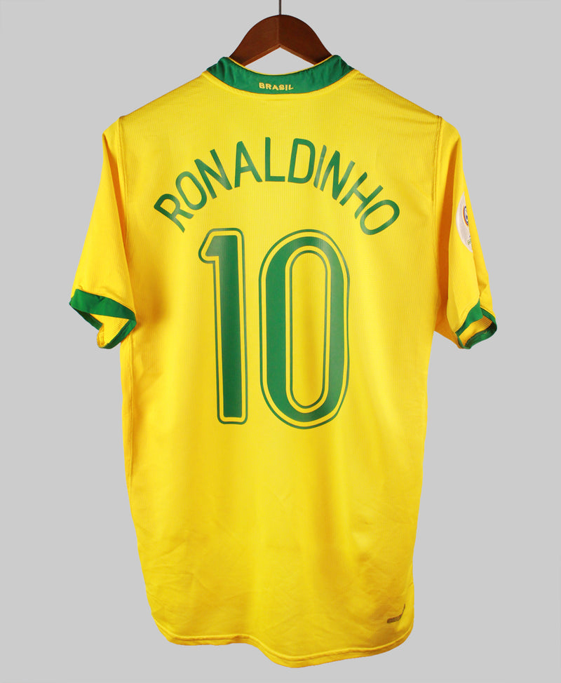 Brazil 2006-07 Ronaldinho Home Kit (L)
