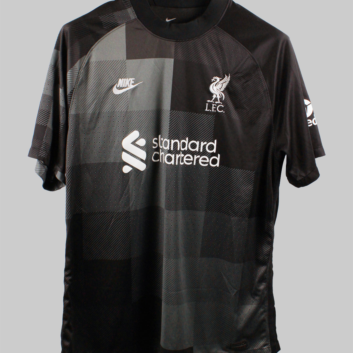 Liverpool 2021-22  Training Kit (XL)