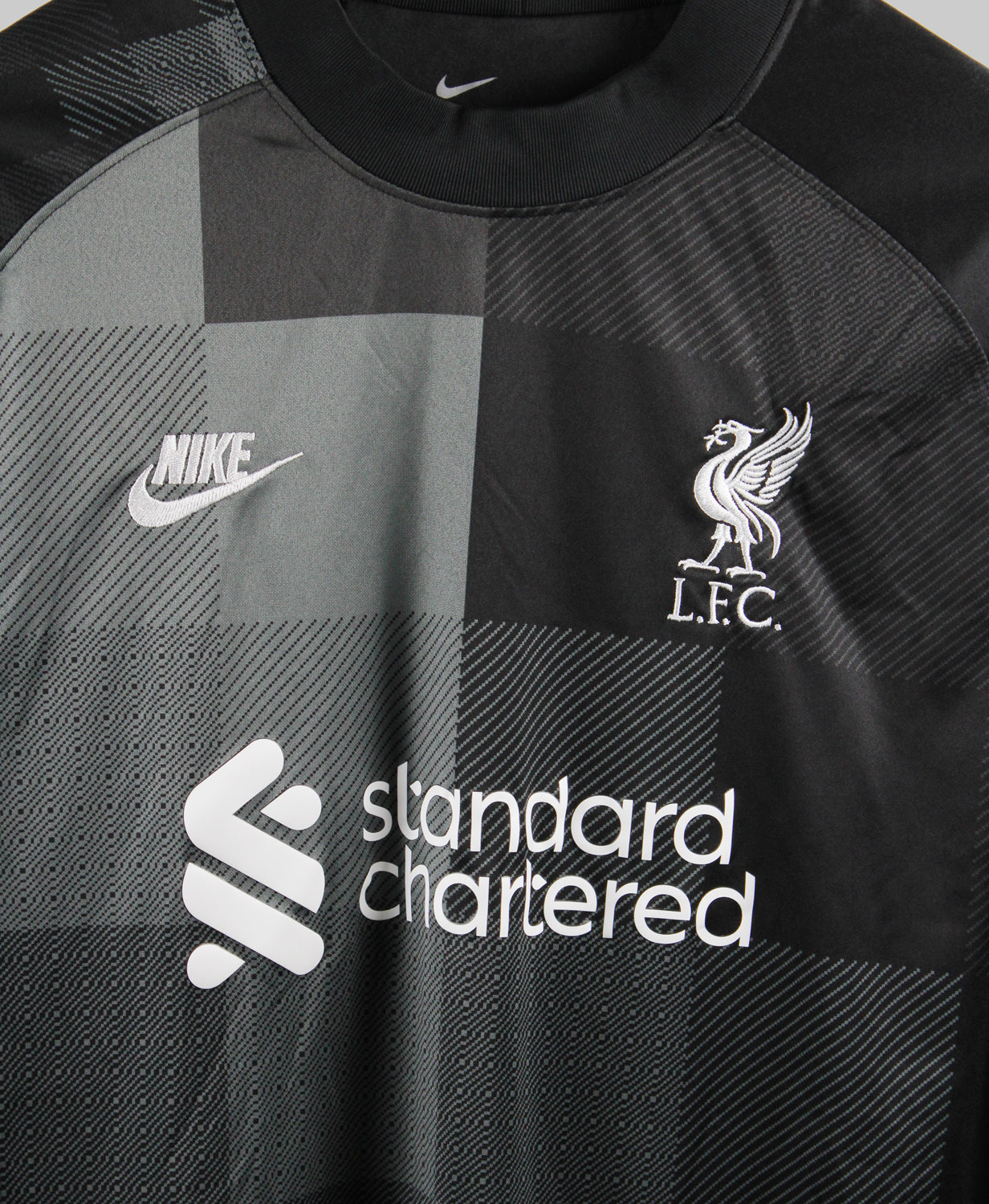 Liverpool 2021-22  Training Kit (XL)