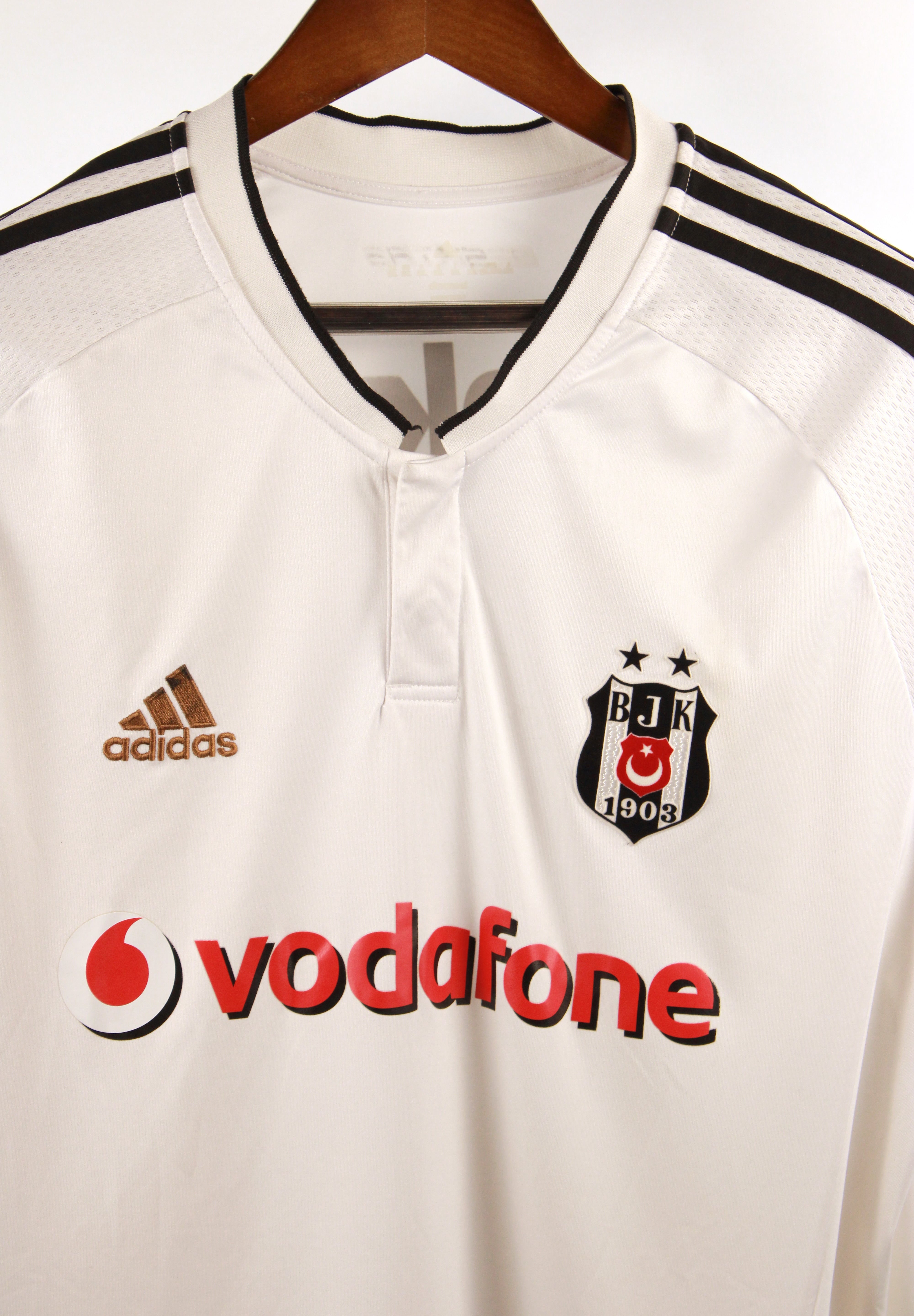 Besiktas 2015-16  Home Kit (2XL)