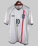England 2001-02 Owen Home Kit  (L)