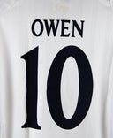England 2001-02 Owen Home Kit  (L)