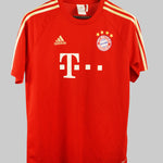 Bayern Munich 2015-16  Training Kit  (M)