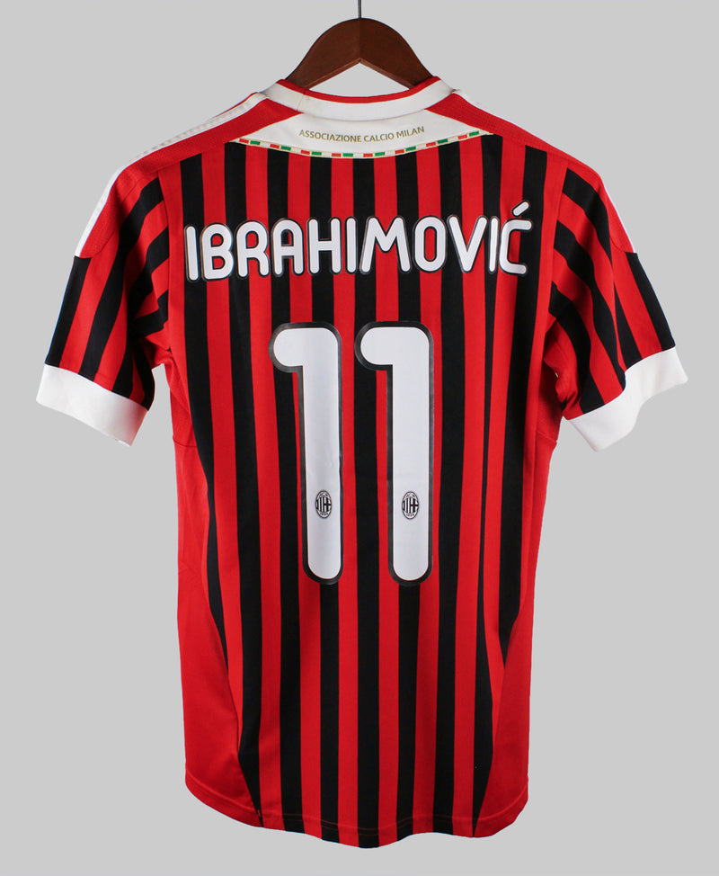 AC Milan 2011-12 Ibrahimovic Home Kit (S)